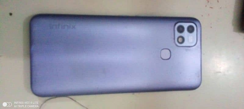 Infinix hot 10i 4/128 0