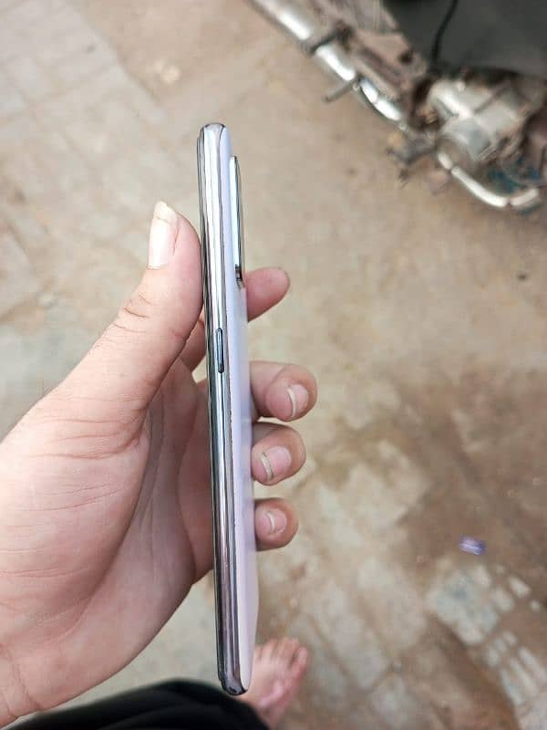 Oppo A95 4