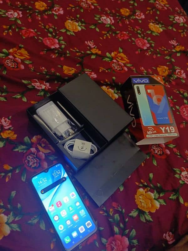 Vivo Y19 8/256 Full Box Complete Accessories Home Use 0