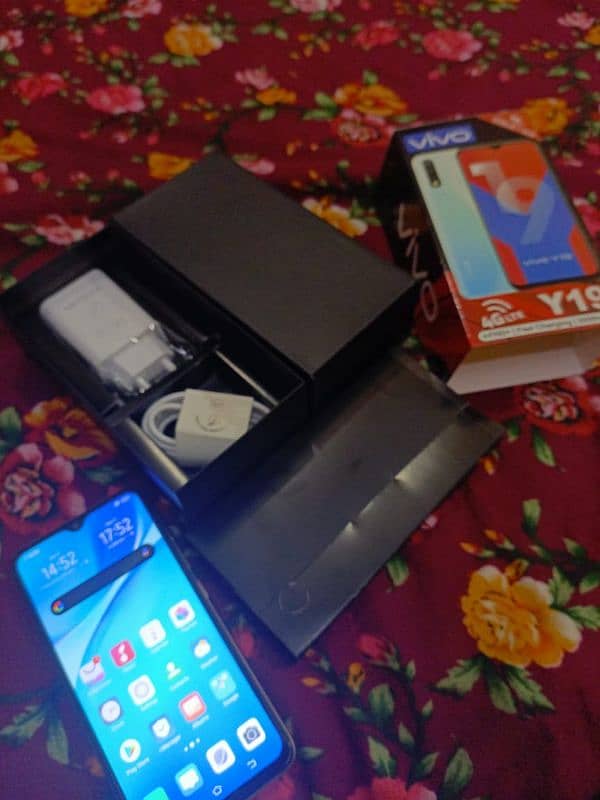 Vivo Y19 8/256 Full Box Complete Accessories Home Use 1