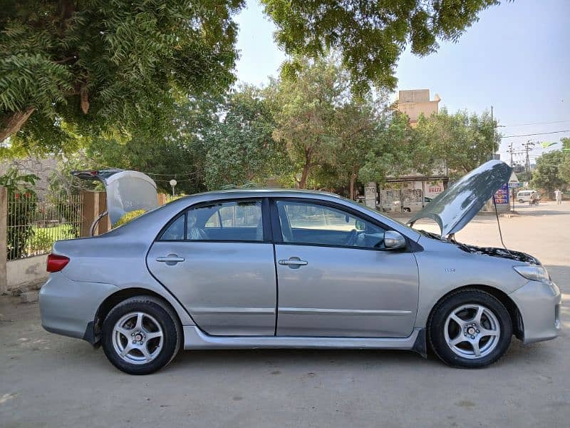 Toyota Corolla GLI 2013 7