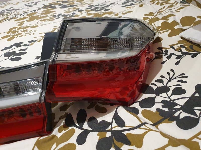 toyota corolla 2018-2024 genuine backlights/ taillights available 7