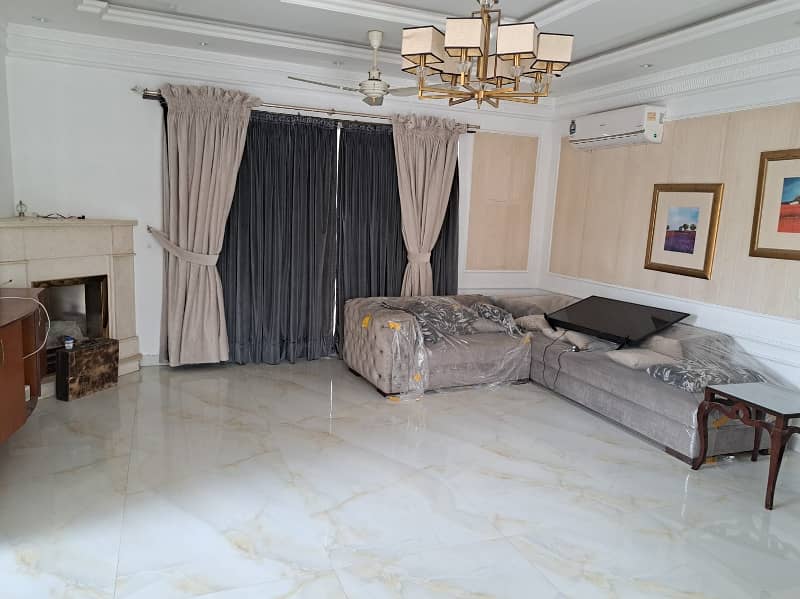 10 Marla Out Class Full House For Sale In DHA Phase 1,Block J, Lahore. 11