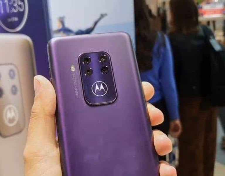 Motorola one zoom 0