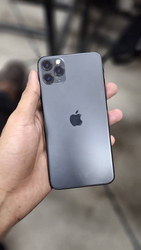 Iphone 11 pro max 256gb PTA APPROVED 5