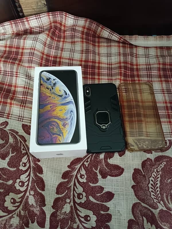 IPHONE XS MAX PTA APPROVED WITH COMPLETE BOX 5