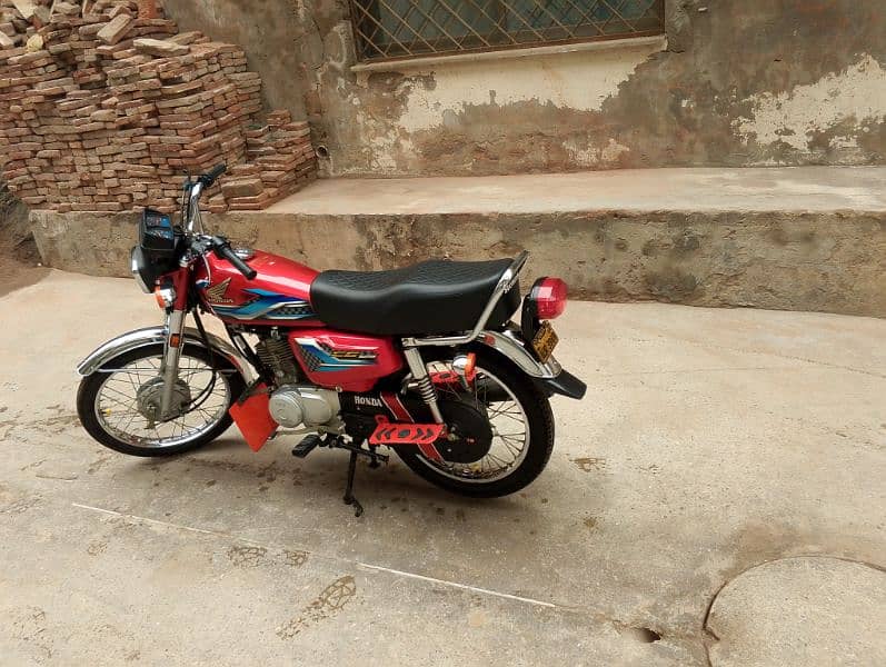 Honda 125 new condition 2