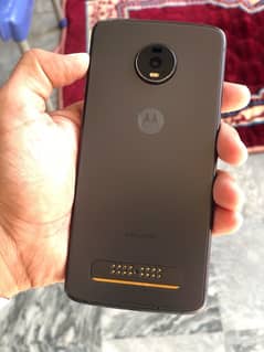 moto Z4 4/128 non pta best for gaming