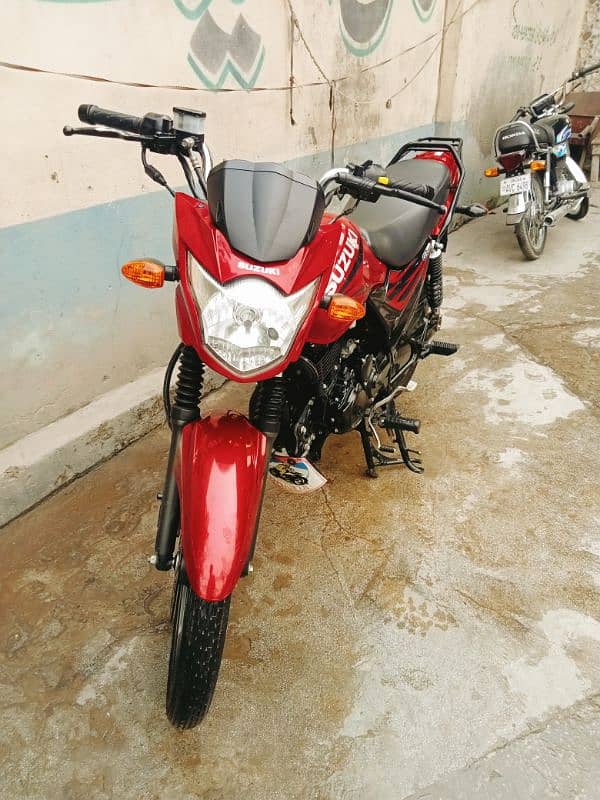 Suzuki GR150 2