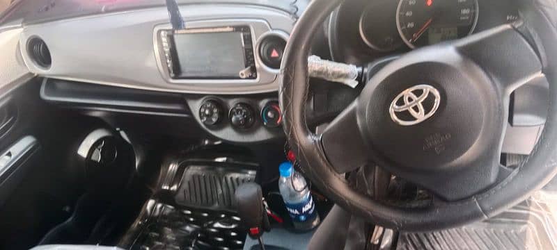 Toyota Vitz 2013 2