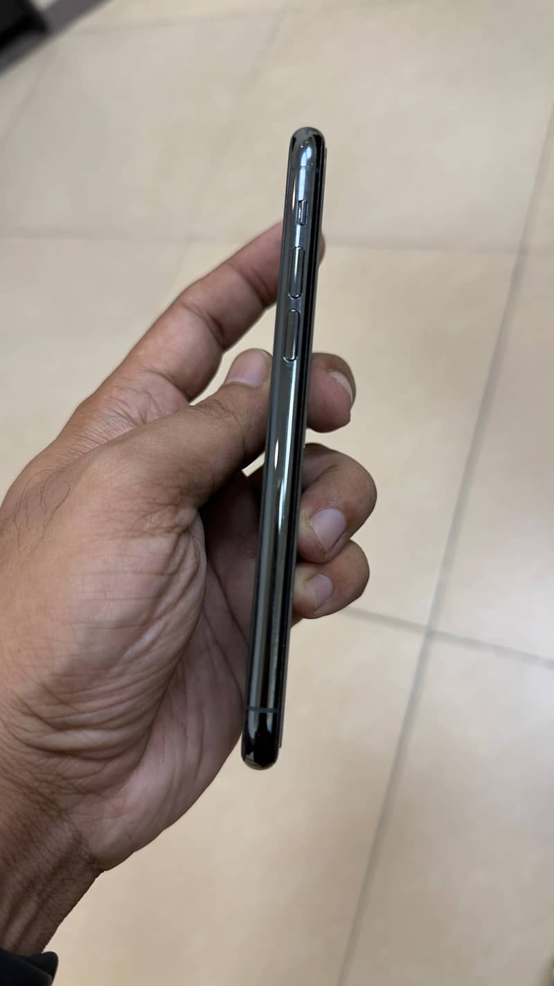 Iphone 11 Pro (PTA APPROVED) 1