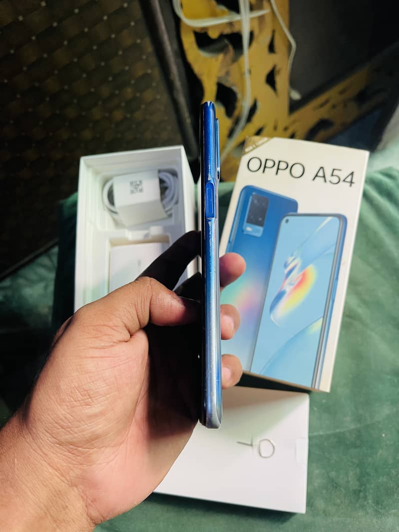 Oppo A54 (4gb/128gb)urgent Sale. 0/3/0/6/4/3/9/8/4/3/0 8