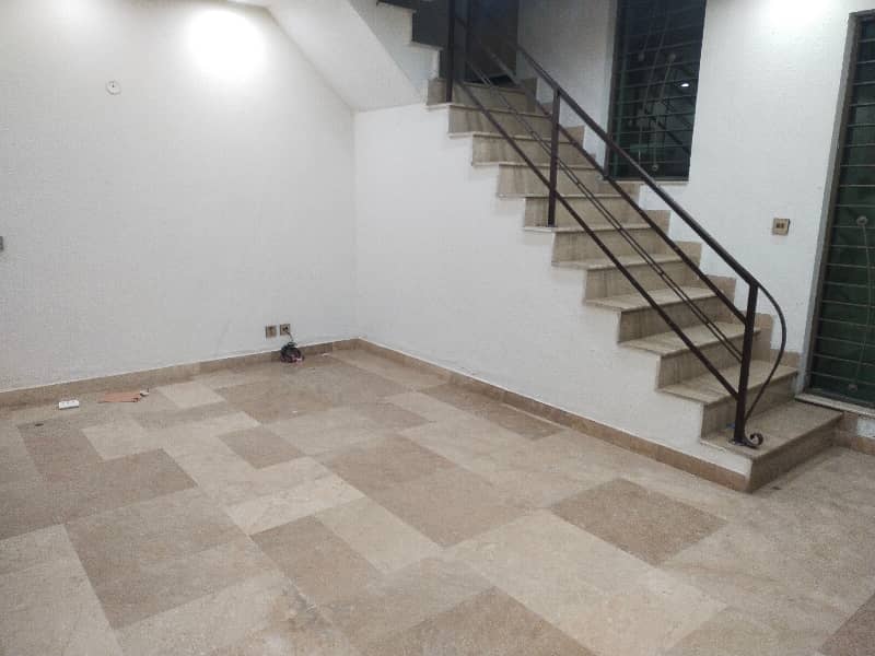 07 Marla Luxury Beautiful House Available For Rent in DHA Phase 3 Lahore 7