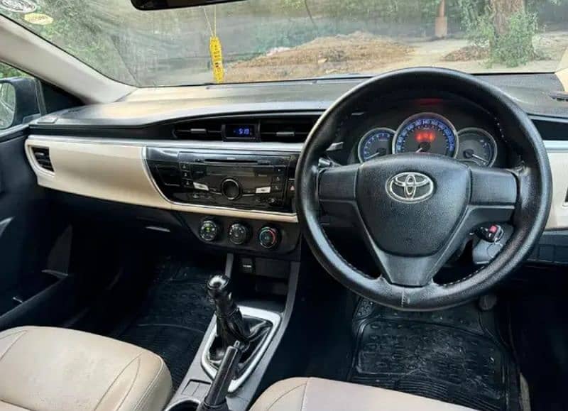 Toyota Corolla GLI 2016 family Used Lahore Registered 6