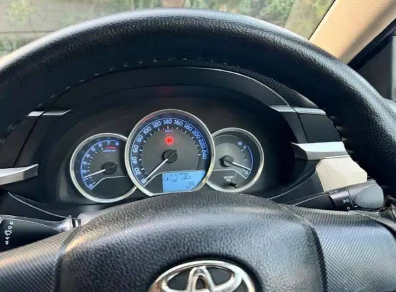 Toyota Corolla GLI 2016 family Used Lahore Registered 8