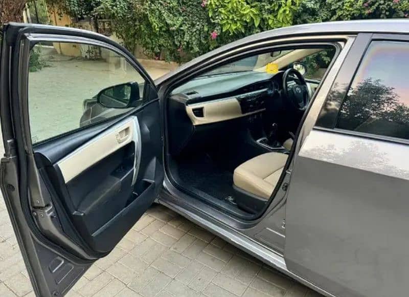 Toyota Corolla GLI 2016 family Used Lahore Registered 11