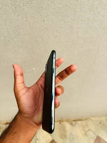 iPhone 11 pro max non pta 1