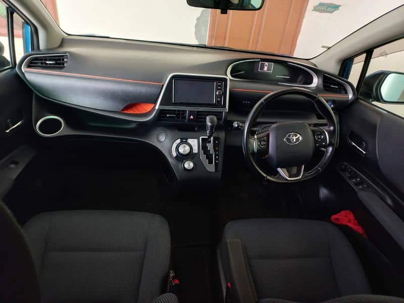 Toyota Sienta 2017 4