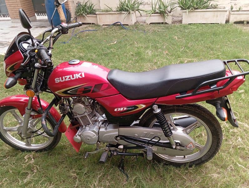 Suzuki 110S bike for sale just like new 1