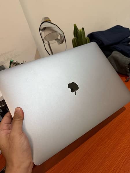 99% new,MacBook Pro 16 inches, 16GB+512gb 2