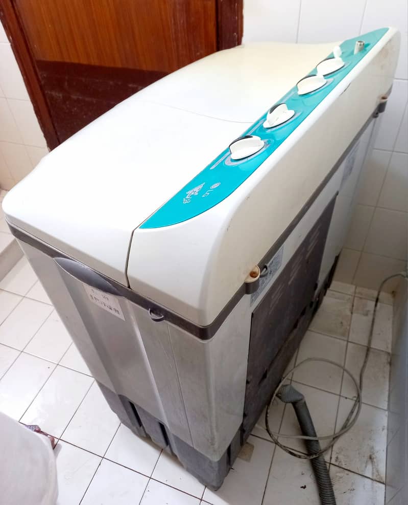 LG Korean Semi Automatic Washing Machine 1