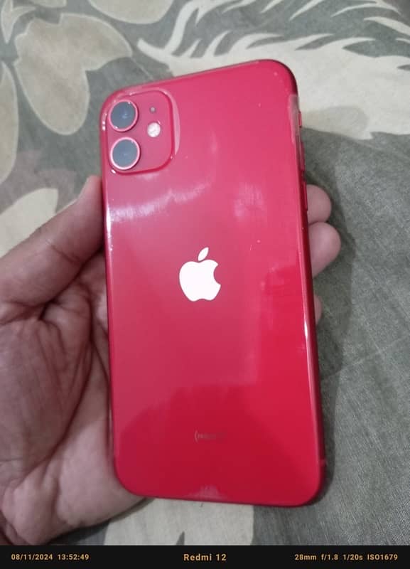 iphone 11 64 gb jv red color 10/9 condition water pack 1