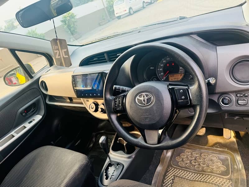 Toyota Vitz 2015 / 2019 6