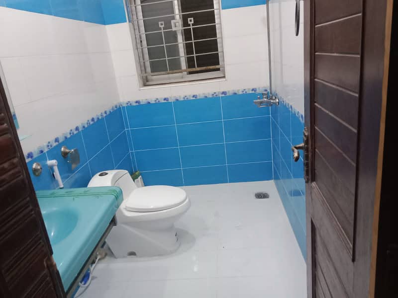 KANAL UPPER PORTION 2 BED, TVL, KITCHEN, SERVANT 3