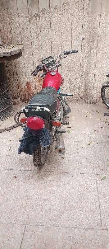 Golden number 18/19 Honda 125 for sale 2