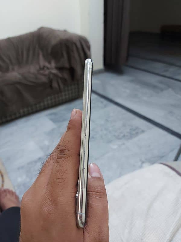 iphone  xs max 512gb PTA 1