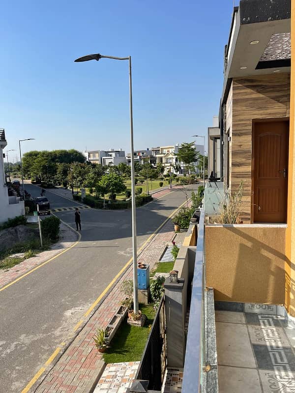 5 MARLA NEAR TO PARK HOUSE AVAILABLE FOR SALE DREAM GARDENS LAHORE 24