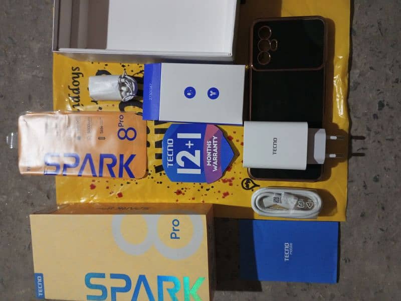 Tecno spark 8pro 4.64GB All Ok with Original Box and charger 10/10 0