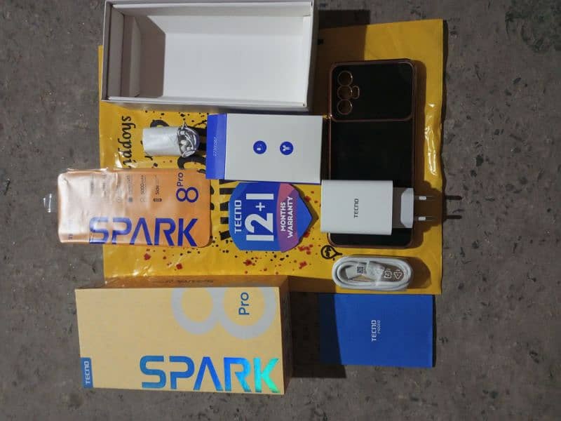 Tecno spark 8pro 4.64GB All Ok with Original Box and charger 10/10 1