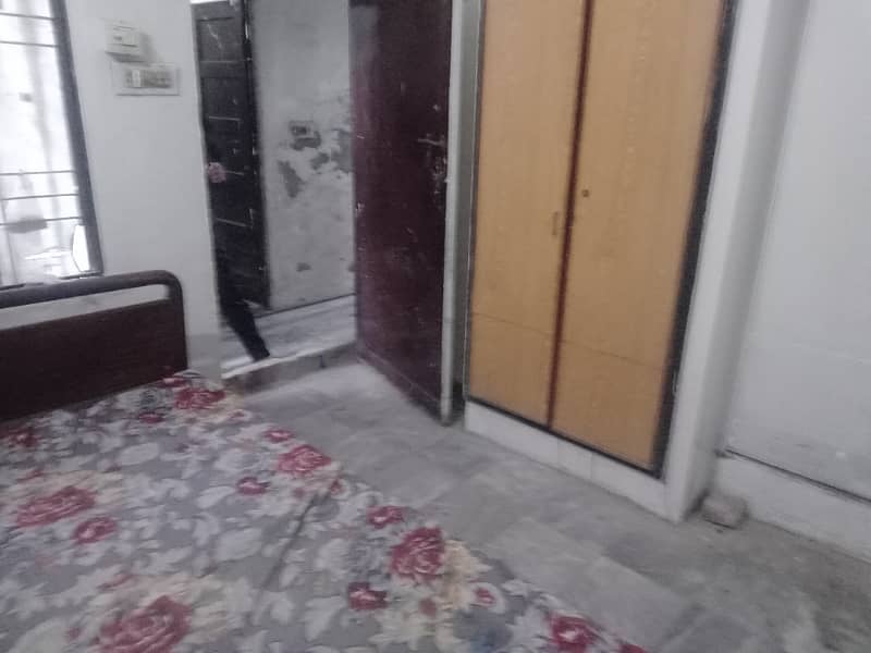 Full Furnished 1 Bed Seat Ideal For Bachelor In Gulberg Near Pepsi Factory In Rent 0