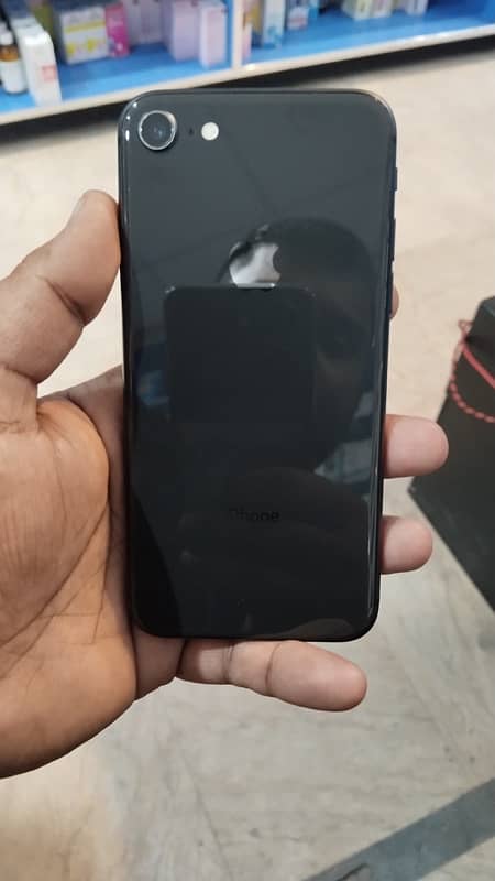 iPhone 8 Non PTA 64 gb 0