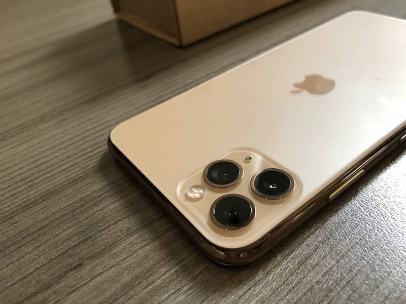 iphone 11 pro max 64 GB (PTA Approved) 1