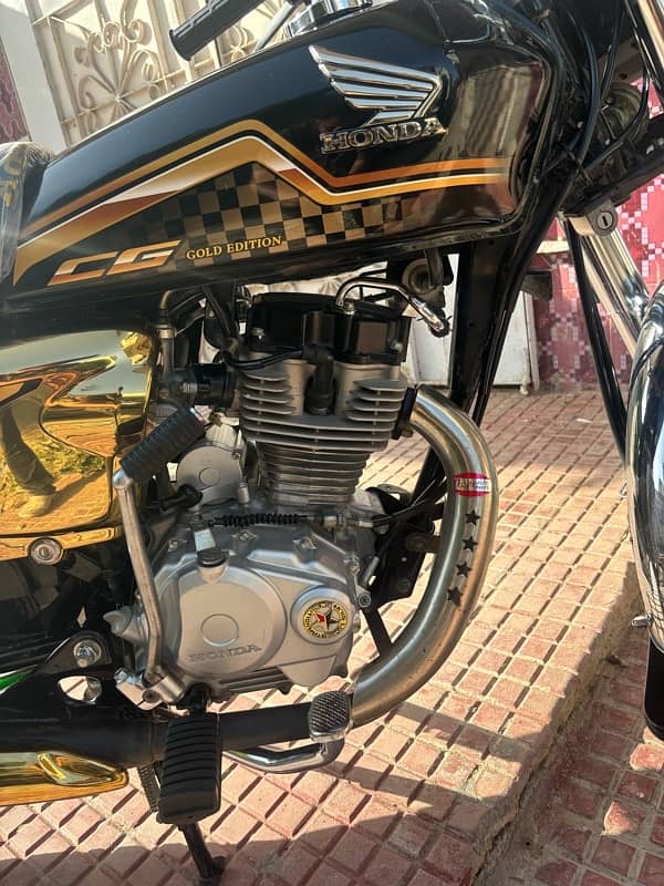 Honda 125 Self Golden Adition 6