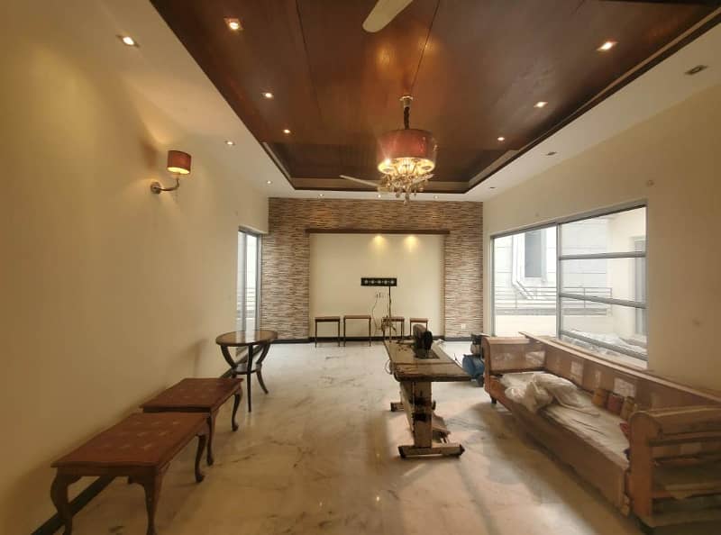 01 Kanal Likely Brand New Luxury Beautiful Upper Portion Available For rent in DHA Phase 5, Lahore 8