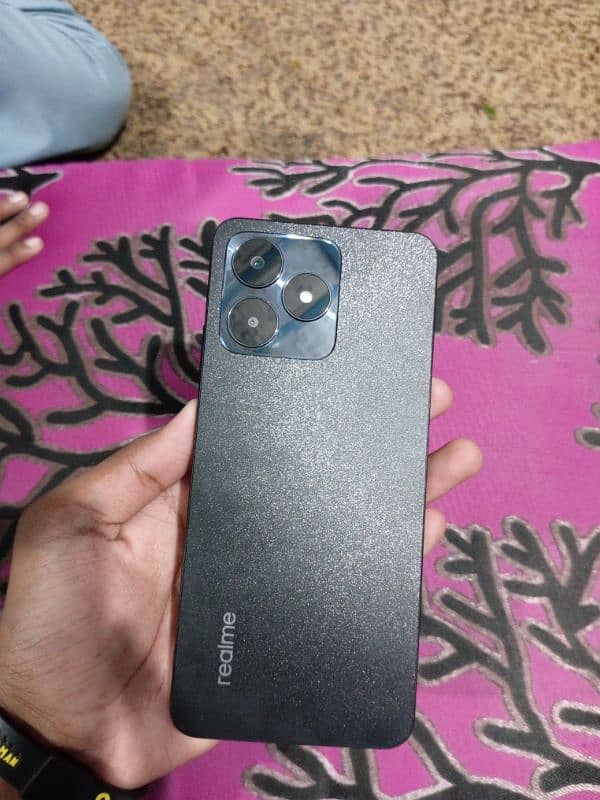 realme phone 2