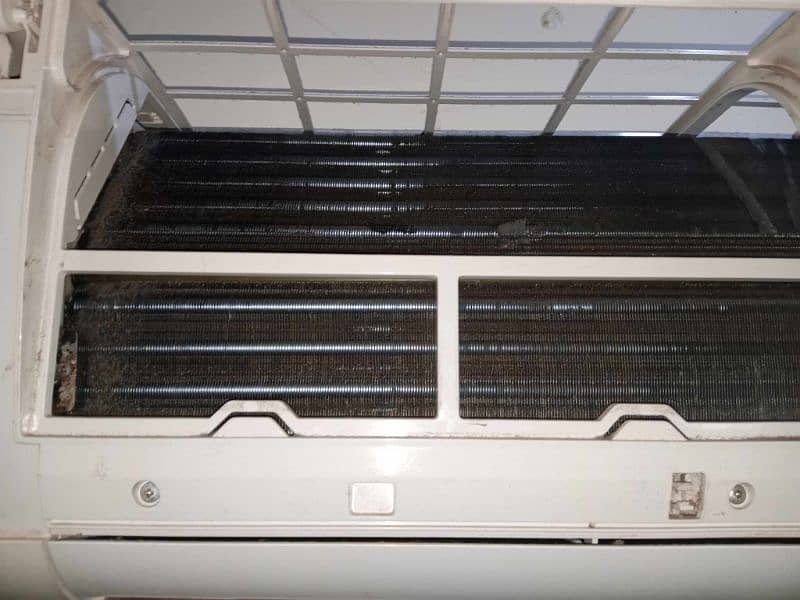 haier dc inverter 1.5ton ac total genuine  condition 0349/57/688/38 5