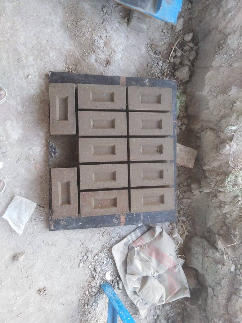 Concrete Pavers & Blocks making machinery for sale in Lahore 12