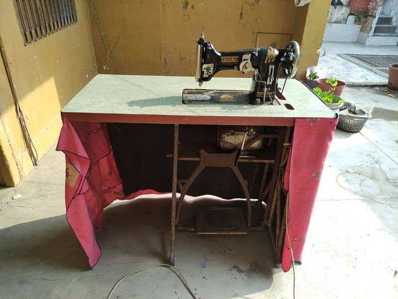 Sewing Machine with Table | Kadai Machine 9