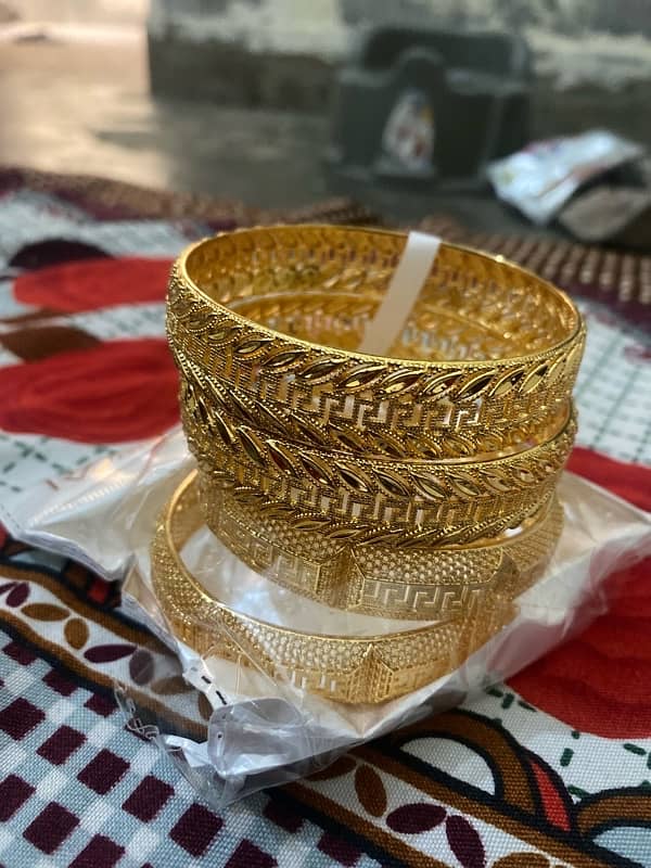 China Gold 2 pcs bangles 2