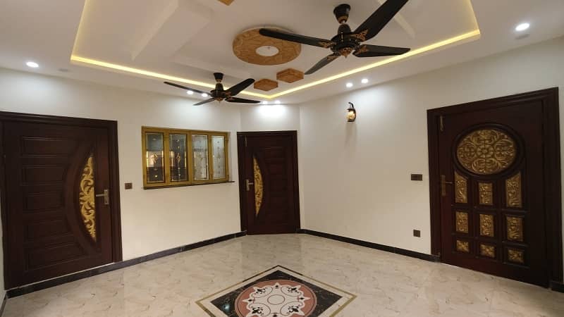 Ideal Prime Location House In Rawalpindi Available For Rs. 26500000 4