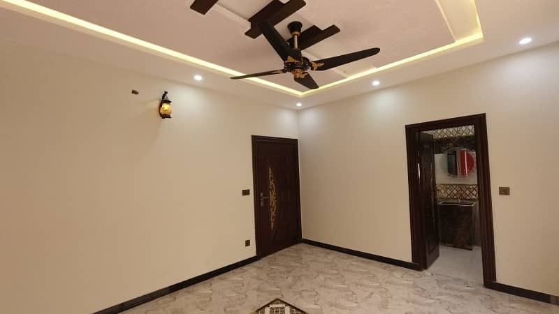 Ideal Prime Location House In Rawalpindi Available For Rs. 26500000 21