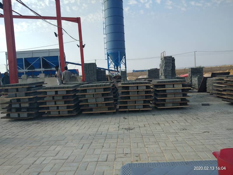 Paver Making Machine/ Concrete Paver block machine sale in pakistan 1