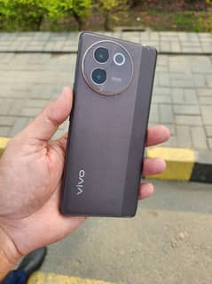 VIVO V30e