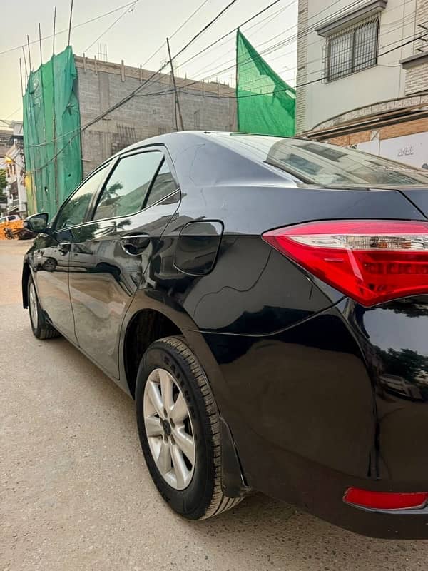 Toyota Corolla Altis 2017 3