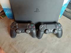 PS4 SLIM WITH 4 Games Install