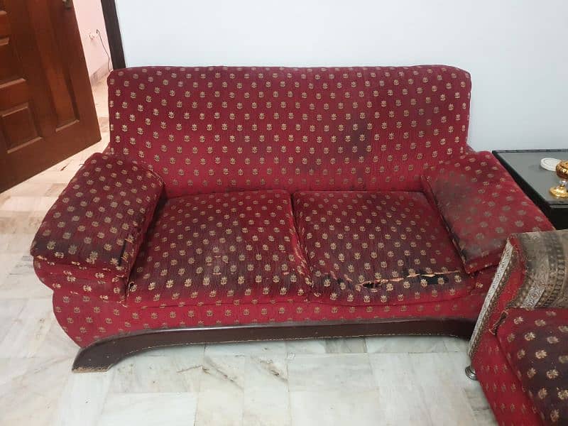 2-Seater Sofa 0